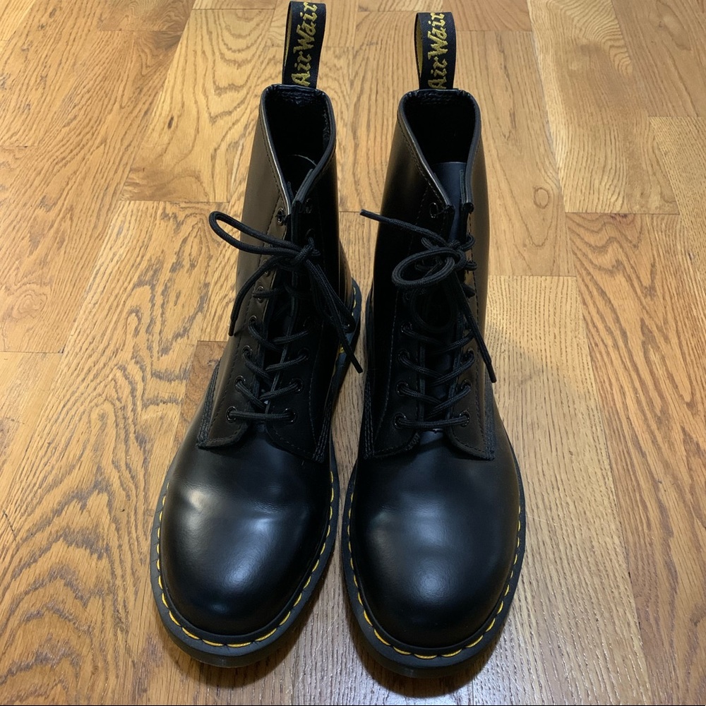 Dr. Martens combat boot